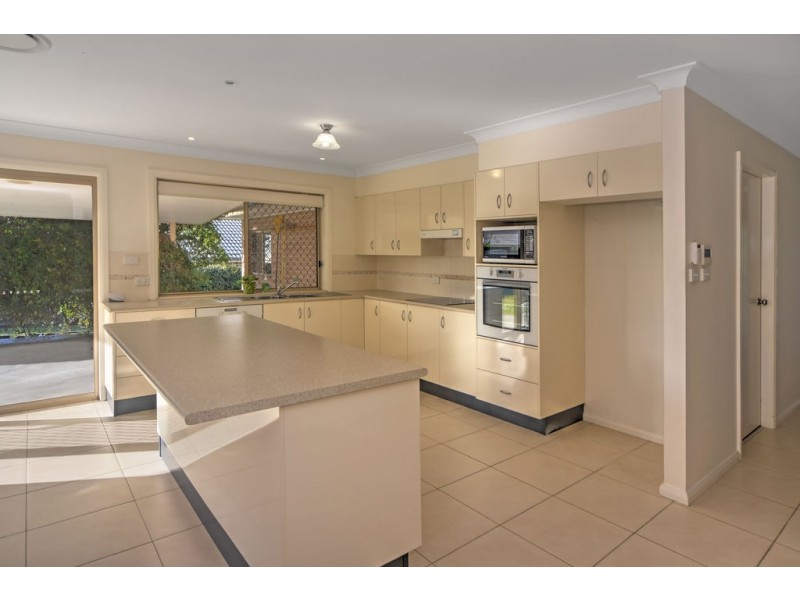 16 Barbata Grove, South Nowra NSW 2541