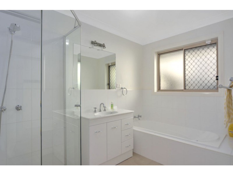16 Barbata Grove, South Nowra NSW 2541