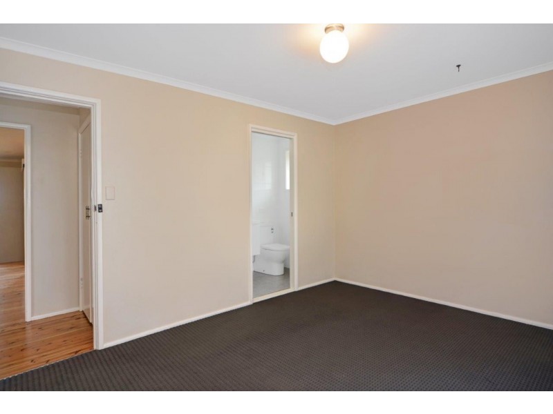 11 Tarraba Crescent, Nowra NSW 2541