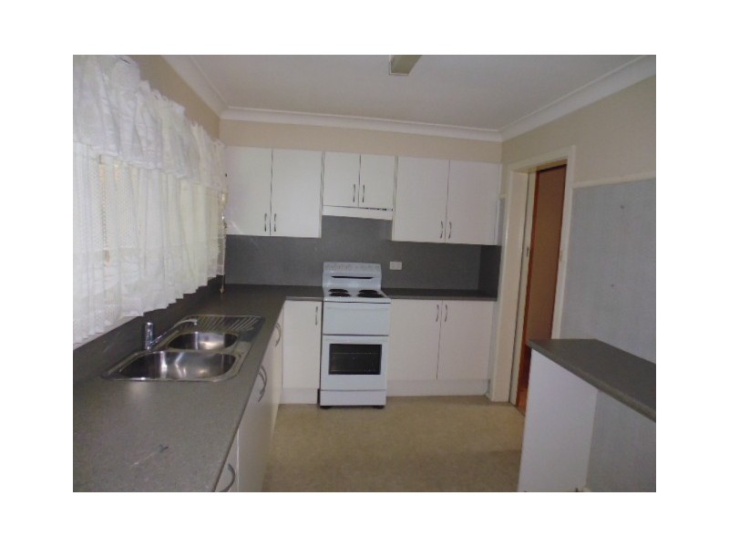 65 Beinda Street, Bomaderry NSW 2541