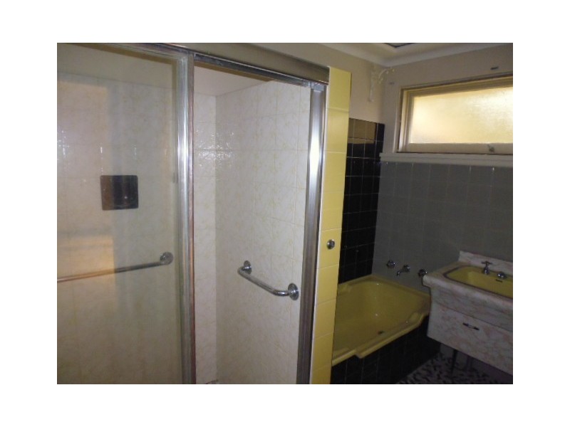 65 Beinda Street, Bomaderry NSW 2541