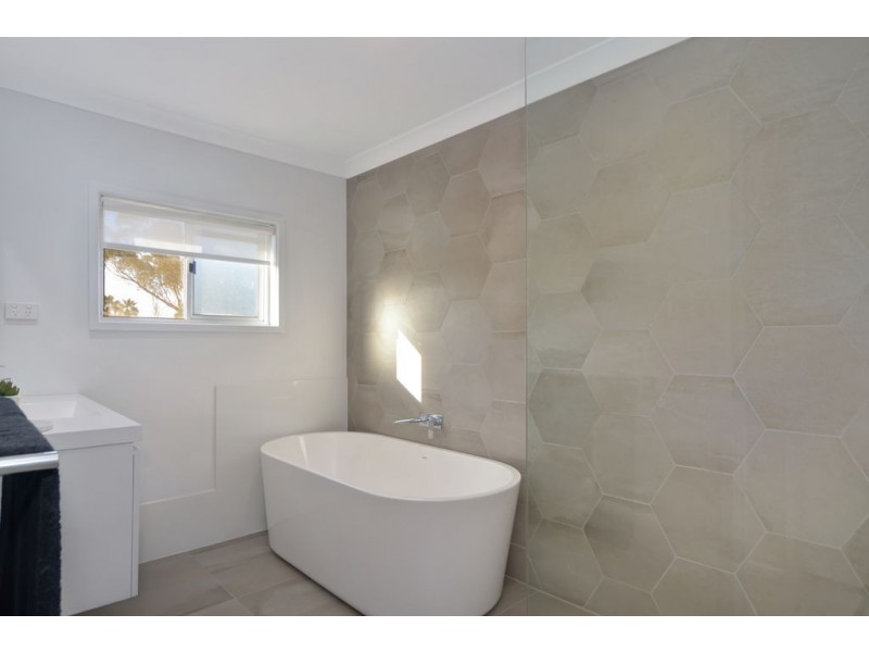 47 Comarong Street, Greenwell Point NSW 2540