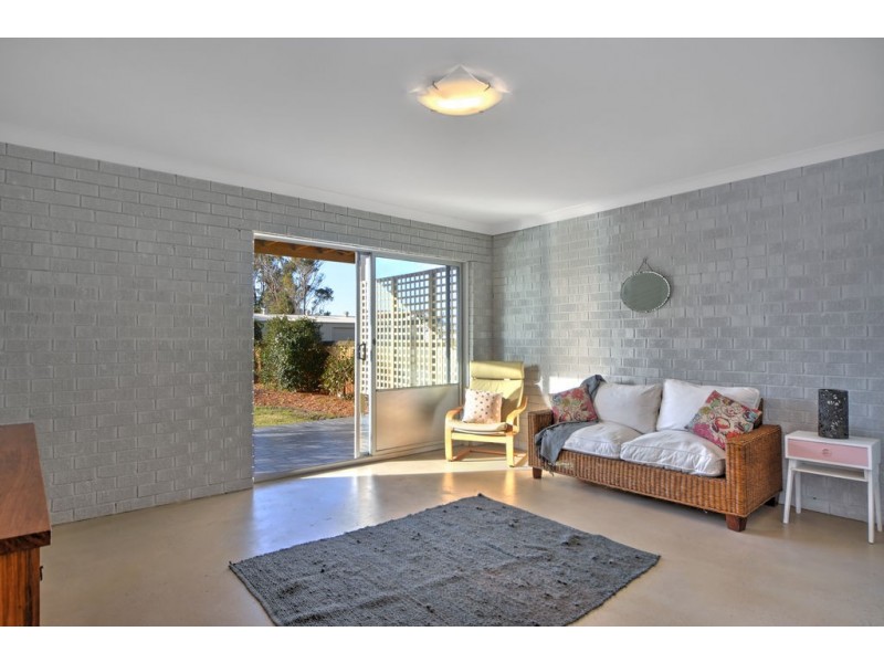 47 Comarong Street, Greenwell Point NSW 2540