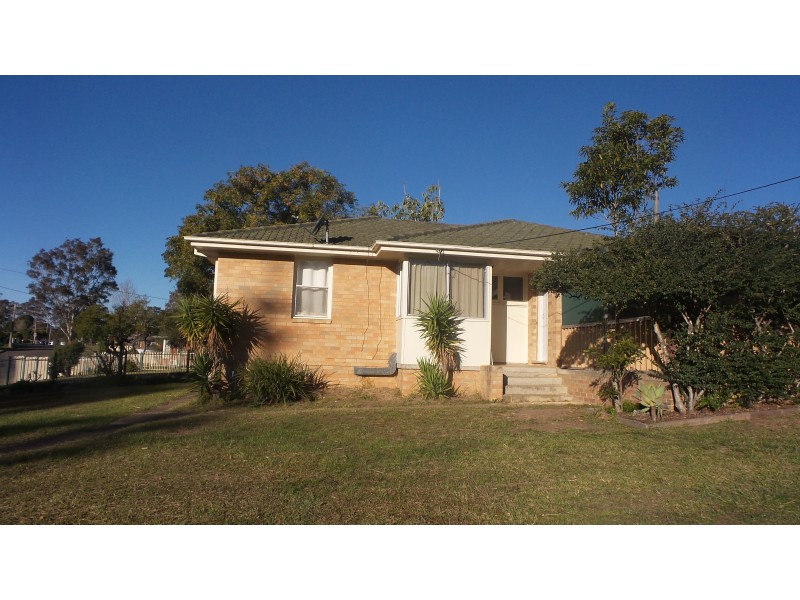 2 Moresby Street, Nowra NSW 2541