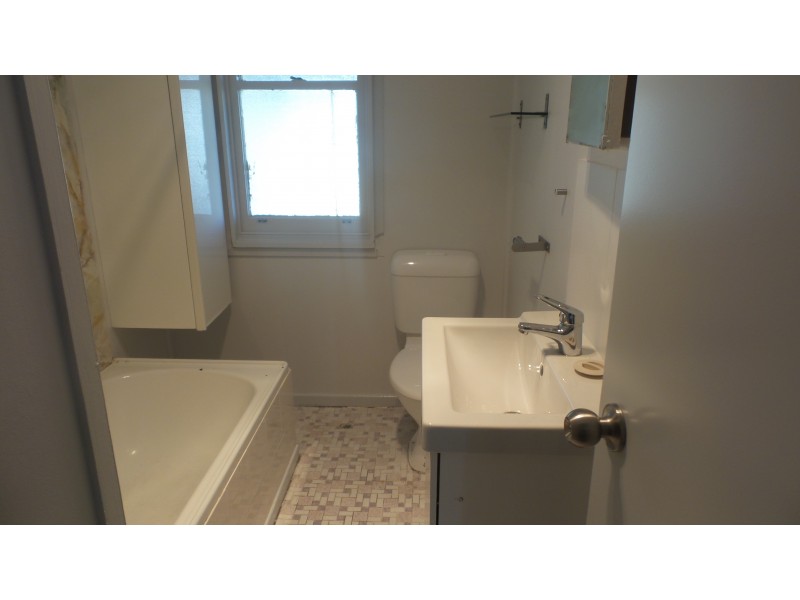 2 Moresby Street, Nowra NSW 2541