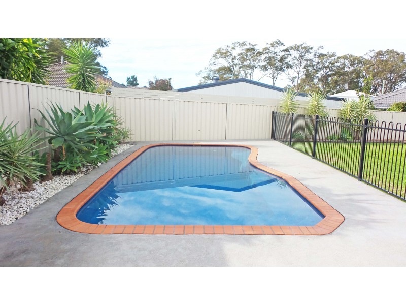 8 Regelia Parade, Worrigee NSW 2540