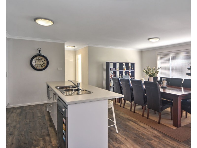 15 Bowerbird Street, South Nowra NSW 2541