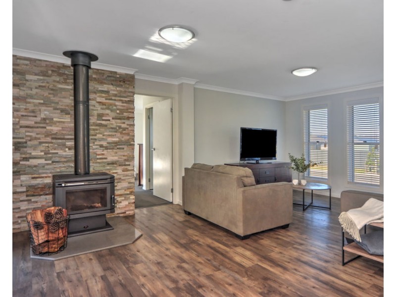 15 Bowerbird Street, South Nowra NSW 2541