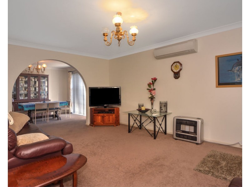 21 Woorin Close, Bomaderry NSW 2541