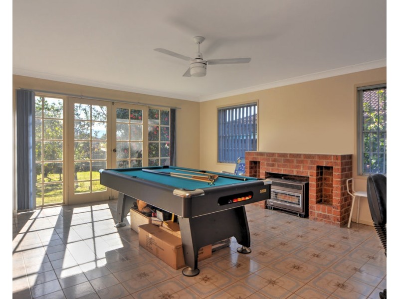 21 Woorin Close, Bomaderry NSW 2541