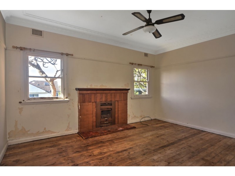 102 Jervis Street, Nowra NSW 2541