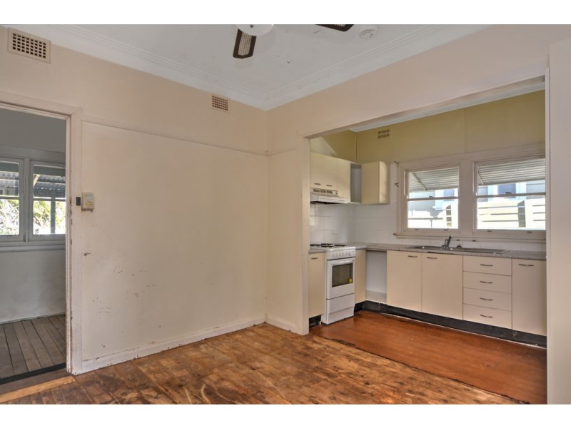 102 Jervis Street, Nowra NSW 2541