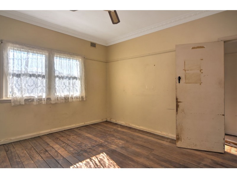 102 Jervis Street, Nowra NSW 2541