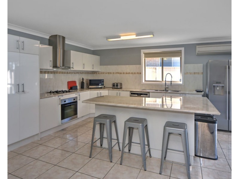 123 Rayleigh Drive, Worrigee NSW 2540