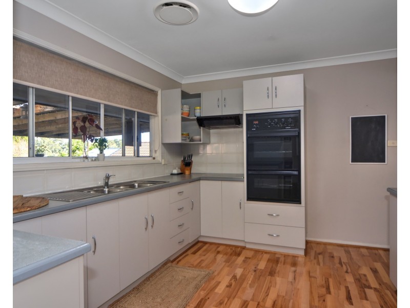 6 Sutherland Drive, North Nowra NSW 2541