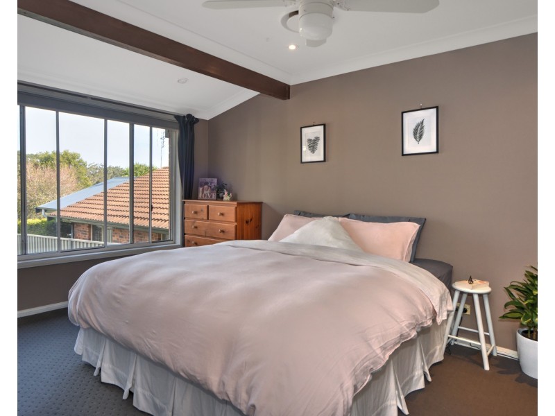 6 Sutherland Drive, North Nowra NSW 2541