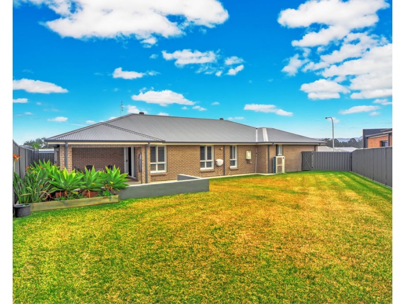 17 Petrel Close, South Nowra NSW 2541