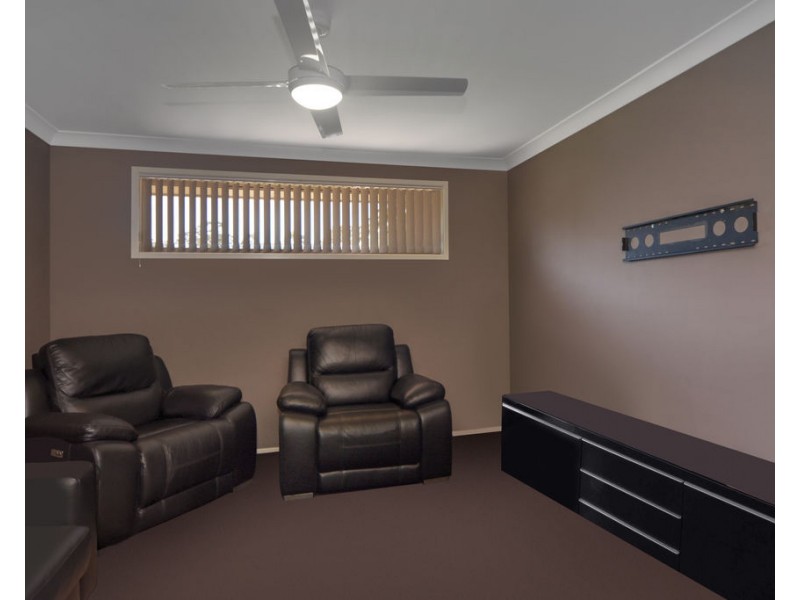 16 Coral Sea Drive, West Nowra NSW 2541