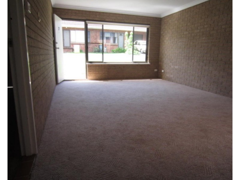 2/100 Kalandar Street, Nowra NSW 2541