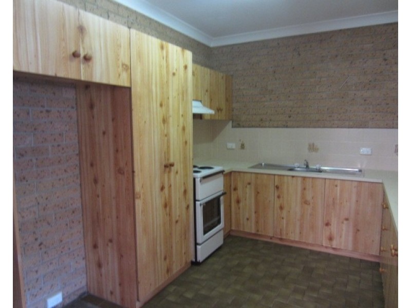 2/100 Kalandar Street, Nowra NSW 2541