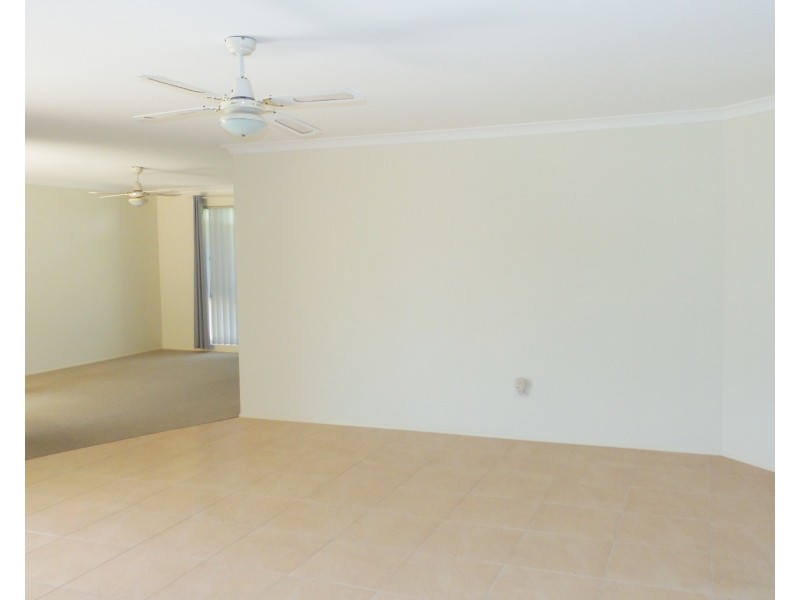 15 Warrigal Street, Nowra NSW 2541