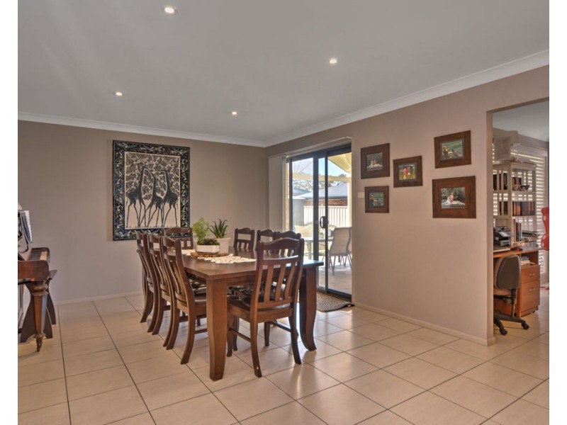 3 Mintbush Crescent, Worrigee NSW 2540