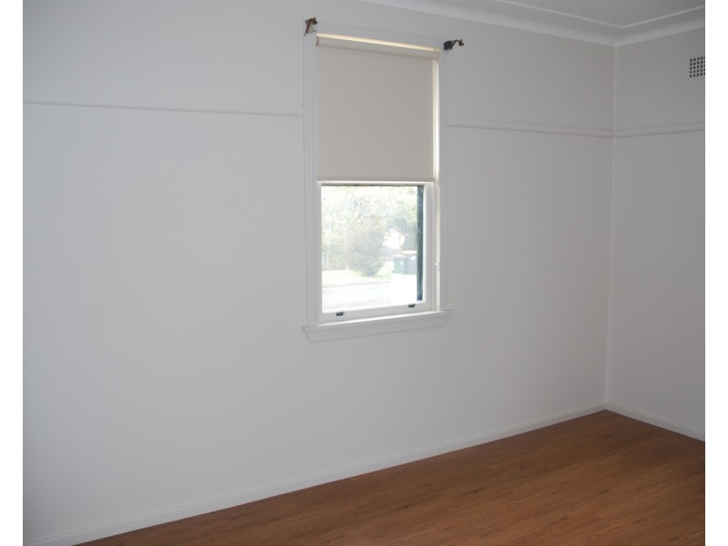 1 Burr Avenue, Nowra NSW 2541