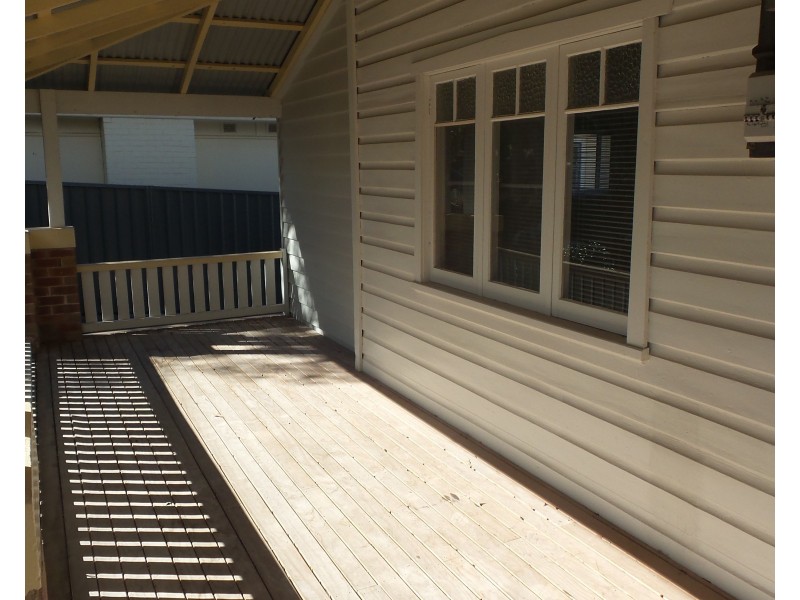 32 Shoalhaven Street, Nowra NSW 2541