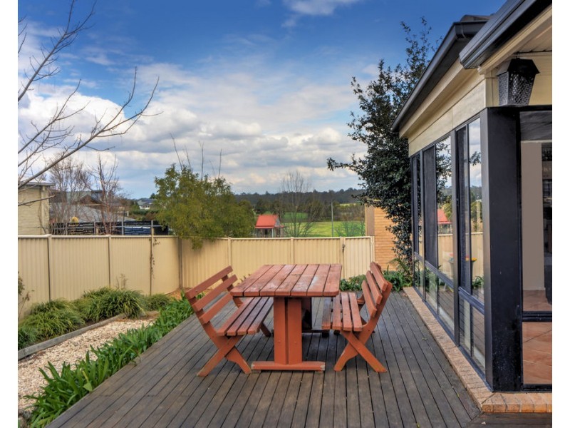 18 The Concourse, Cambewarra NSW 2540