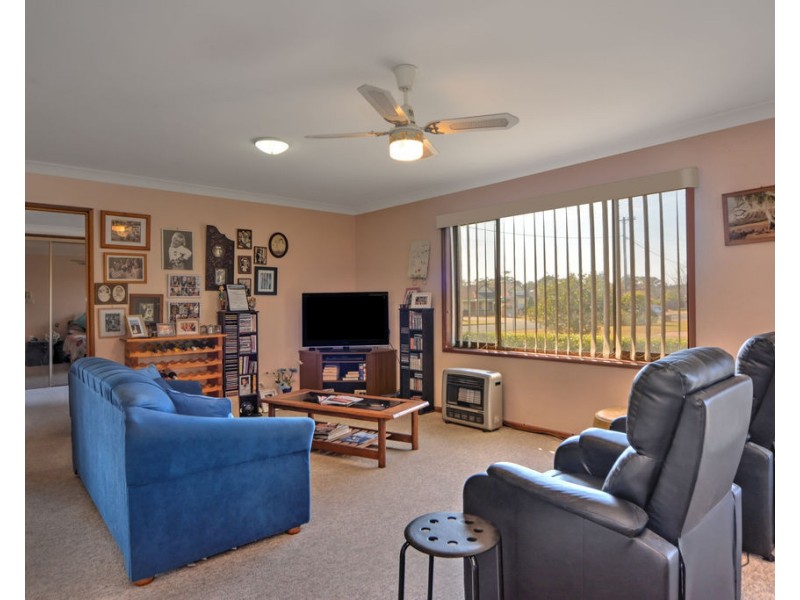 1 Woolstencraft Street, Shoalhaven Heads NSW 2535