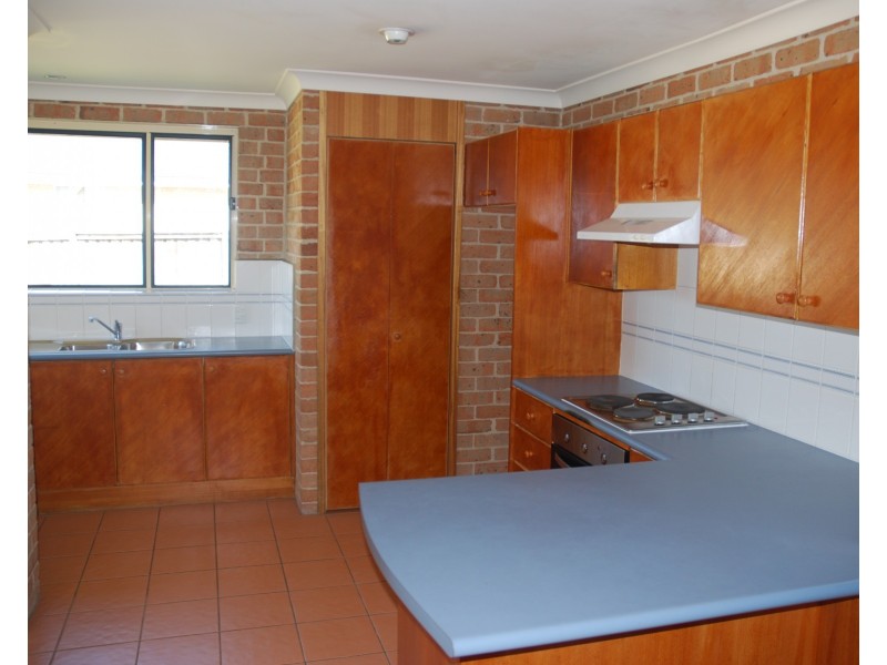 13 Robinia Way, Worrigee NSW 2540