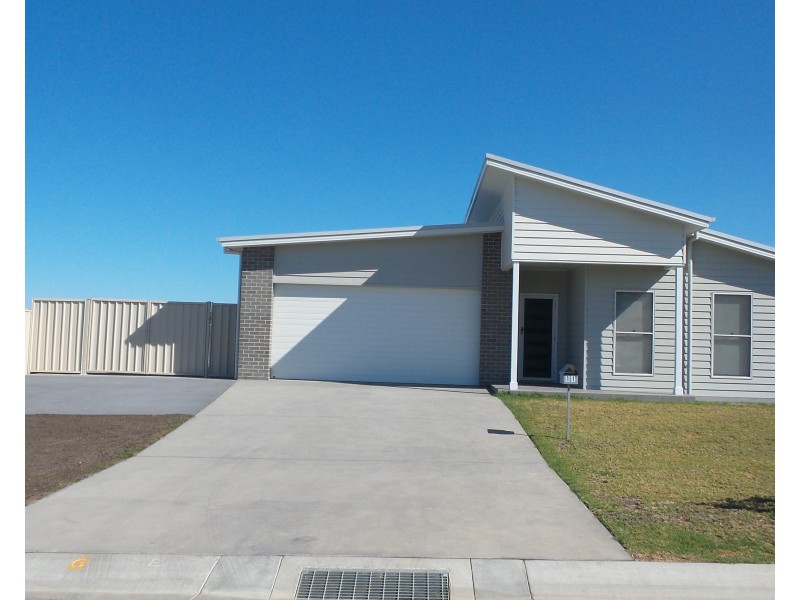 11 Brassia Rise, South Nowra NSW 2541