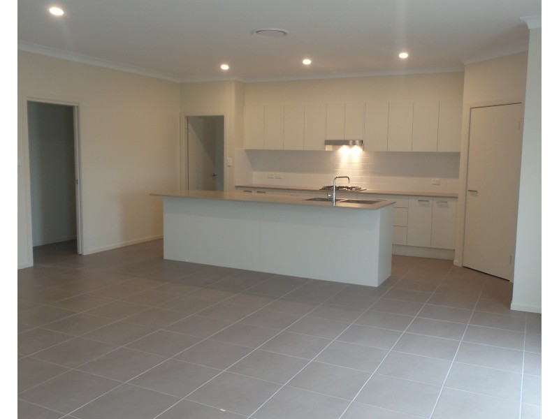 11 Brassia Rise, South Nowra NSW 2541