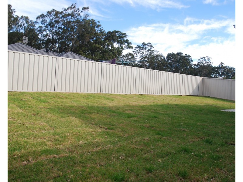 13 Candlebark Close, West Nowra NSW 2541
