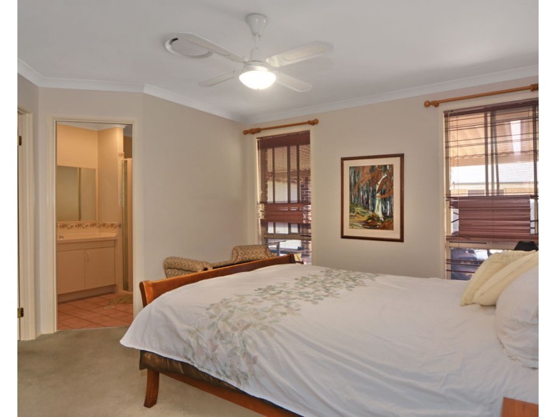 6 Treviso Place, North Nowra NSW 2541