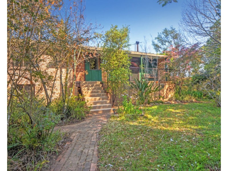 14 Lyndhurst Drive, Bomaderry NSW 2541
