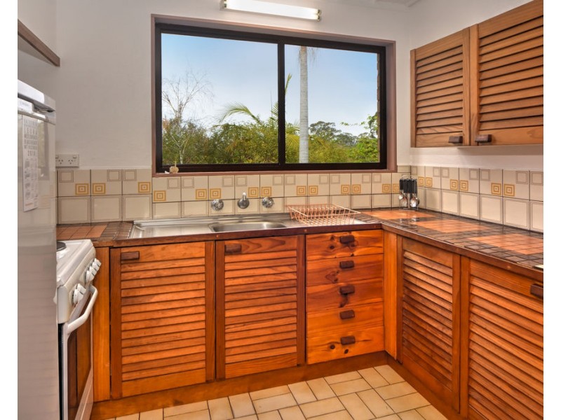 14 Lyndhurst Drive, Bomaderry NSW 2541