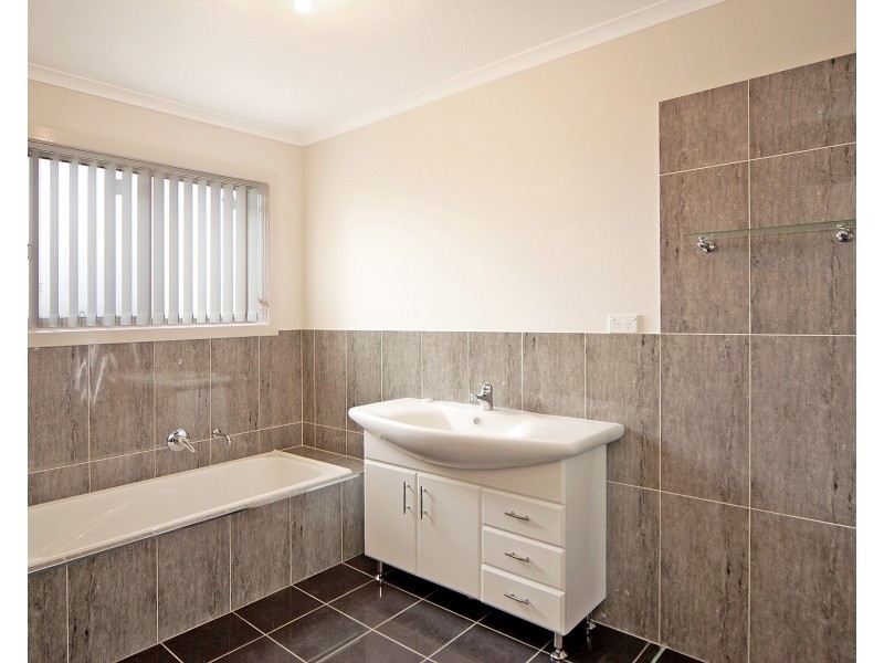 40 Carrington Park Drive, Nowra NSW 2541
