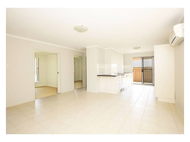 2 Flannelflower Avenue, West Nowra NSW 2541