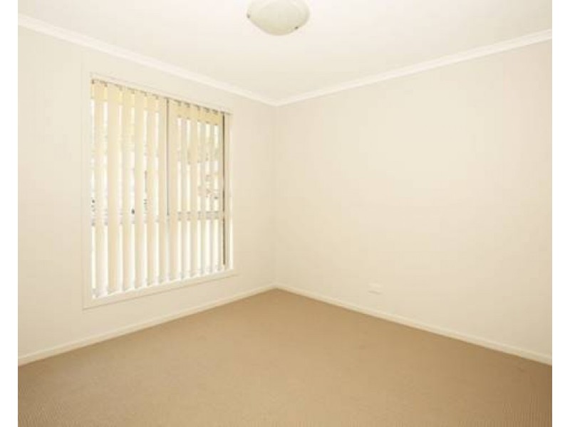 2 Flannelflower Avenue, West Nowra NSW 2541