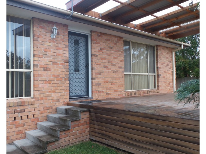 2/3 Acer Place, Worrigee NSW 2540