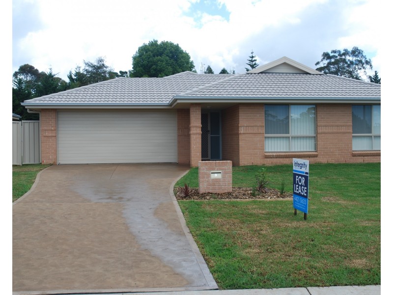 3 Doreen Court, West Nowra NSW 2541