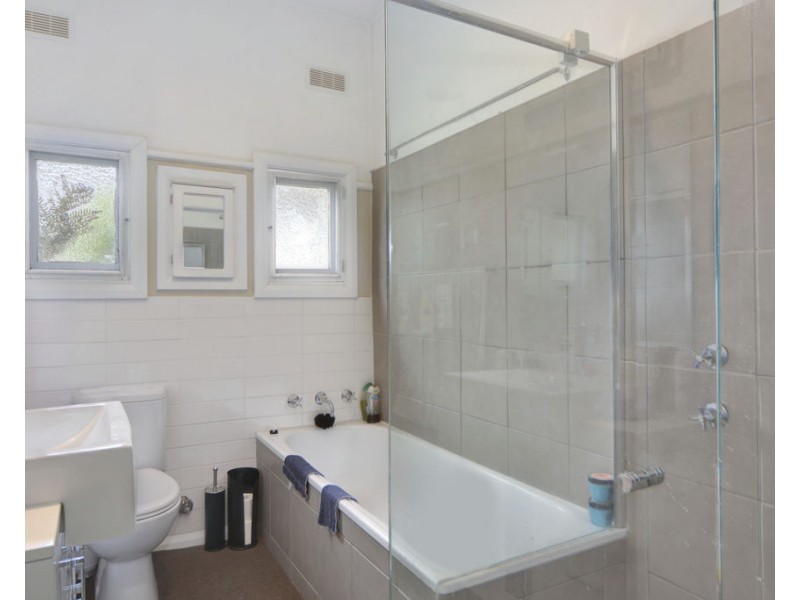 121 Plunkett Street, Nowra NSW 2541