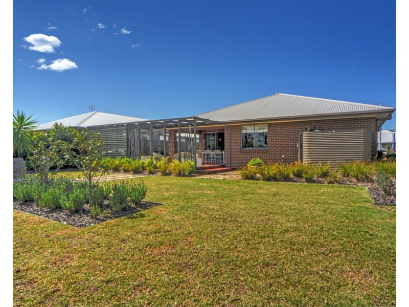 34 Firetail Street, South Nowra NSW 2541