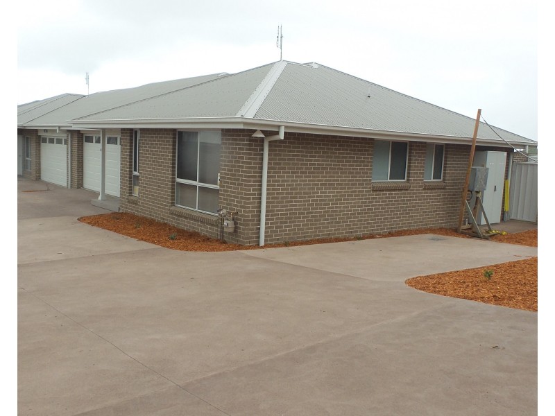 11 Hawthorn Avenue, Nowra NSW 2541