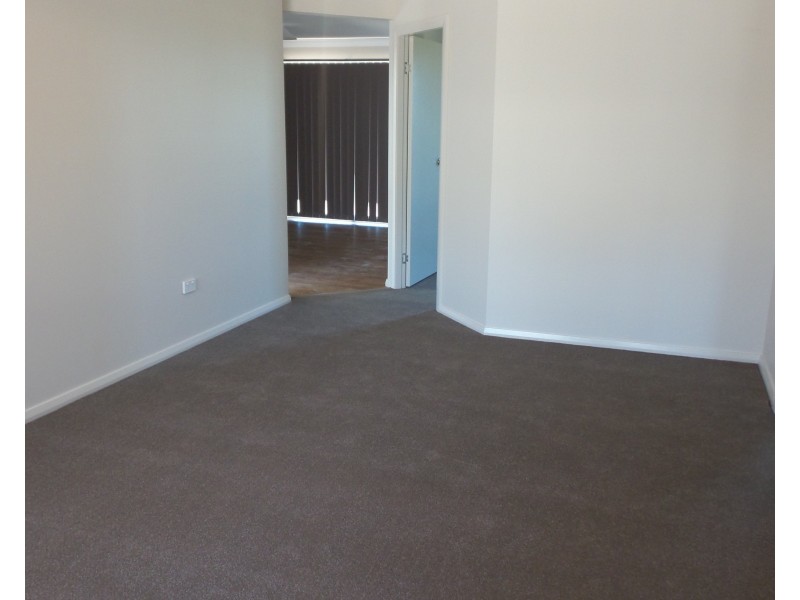 11 Hawthorn Avenue, Nowra NSW 2541