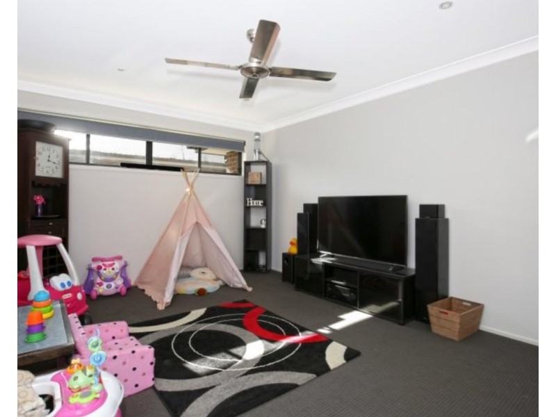 10 Bowerbird Street, South Nowra NSW 2541