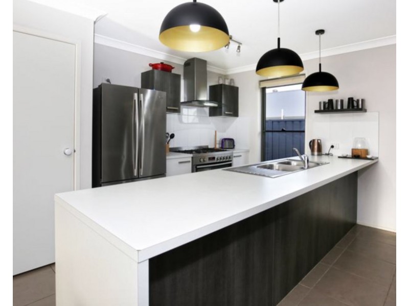 10 Bowerbird Street, South Nowra NSW 2541