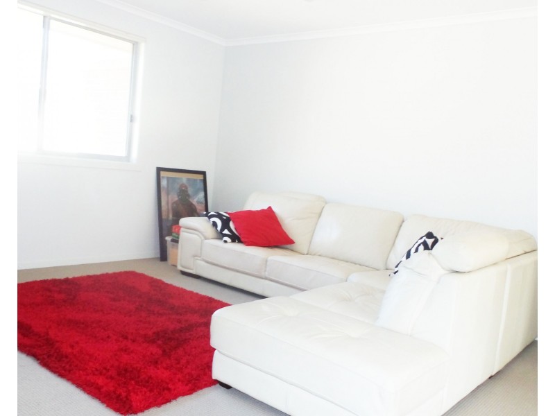 25 Candlebark Close, West Nowra NSW 2541