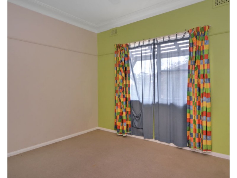 32 Cambewarra Road, Bomaderry NSW 2541